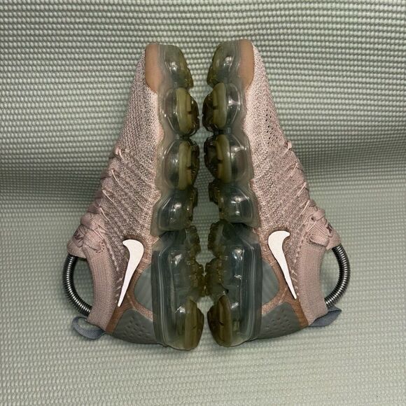 Nike Air Vapormax Flyknit 2 Shoes Womens Size 7.5 942843-203 Rose Gold Bio Beige - Picture 6 of 9